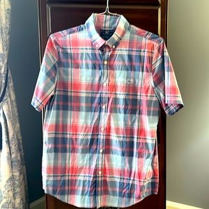 Vineyard Vine short sleeve button down shirt- men’s medium
